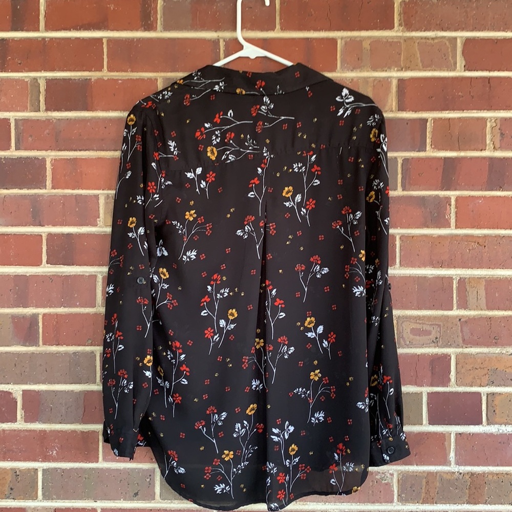 Floral button down - Picture 4 of 4